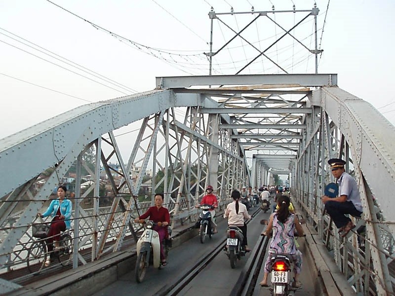 Rach-Cat Bridge, Viet Nam