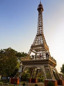 Eiffel Tower Replicas Located Outside of Paris