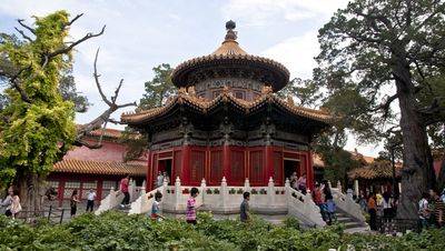 Pavilion of one thousand autumns