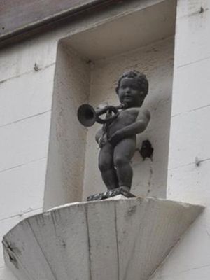 Manneken Pis of Guinche