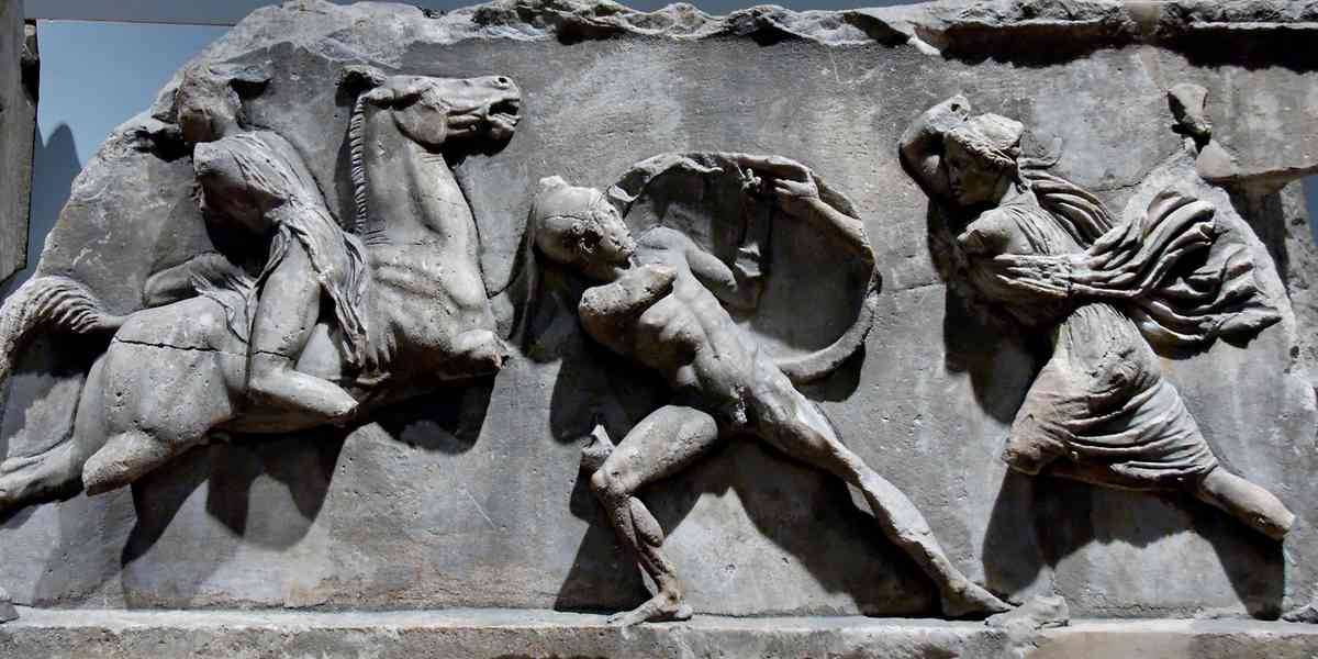 Frieze of the mausoleum