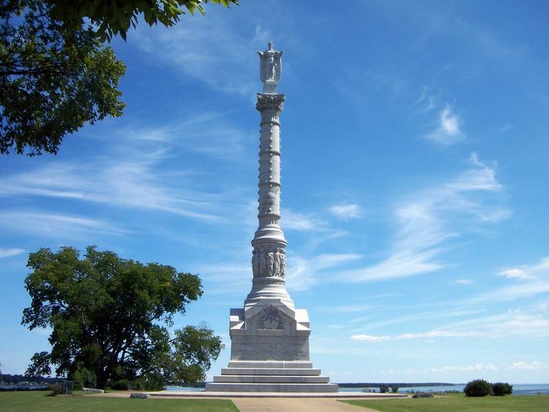 Yorktown Monument