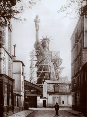 Statue in the street of Chazelles, Paris