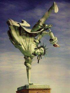 Statue of Liberty dancing hip-hop