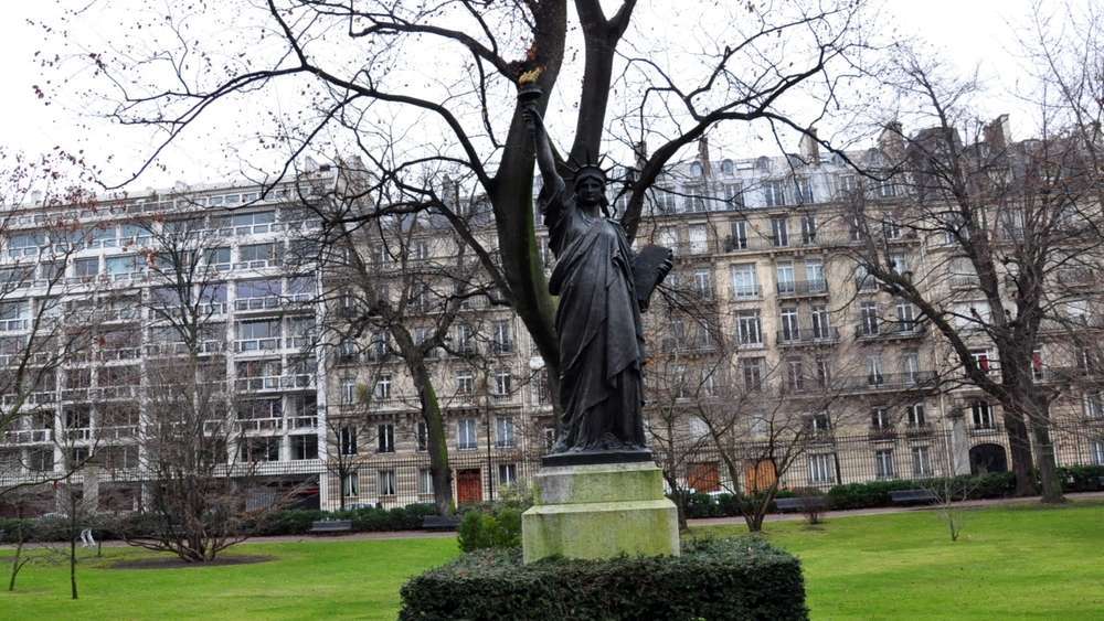 Replica at the Luxembourg Gardens