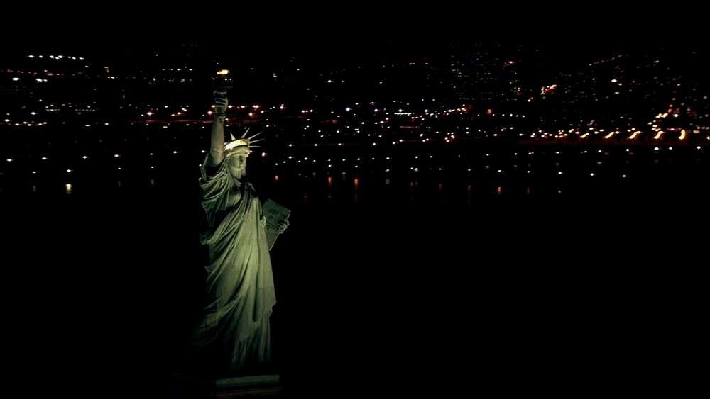 The statue of Liberty by night