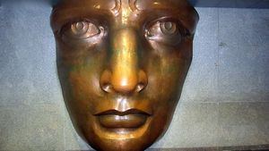 The face of the statue, in the museum