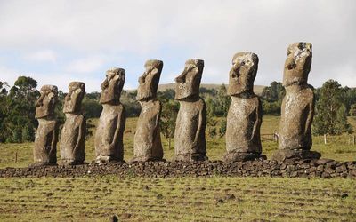 Statues of Easter island