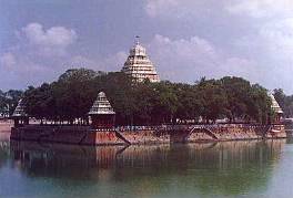 The Mariamman Teppakulam Basin