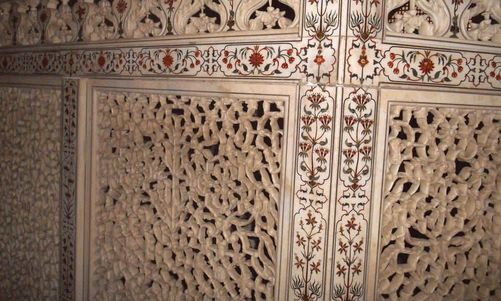 Balustrade inside the Taj Mahal