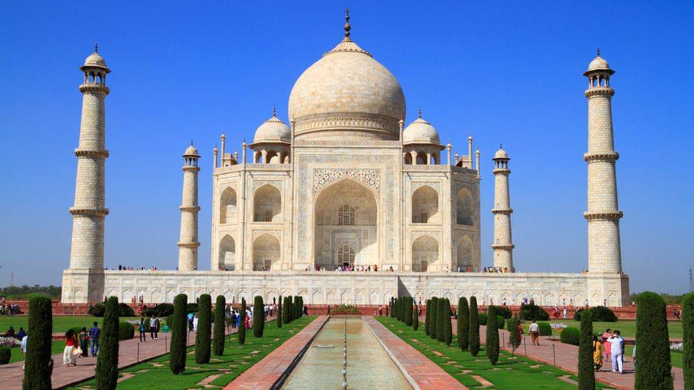 The mausoleum of the Taj Mahal
