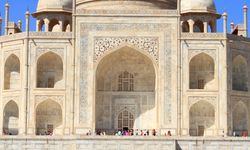 An iwan of the mausoleum